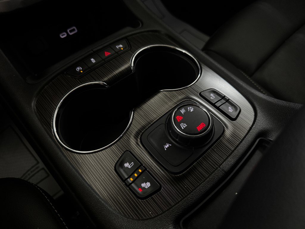 Used 2023 GMC Acadia SLT image 21