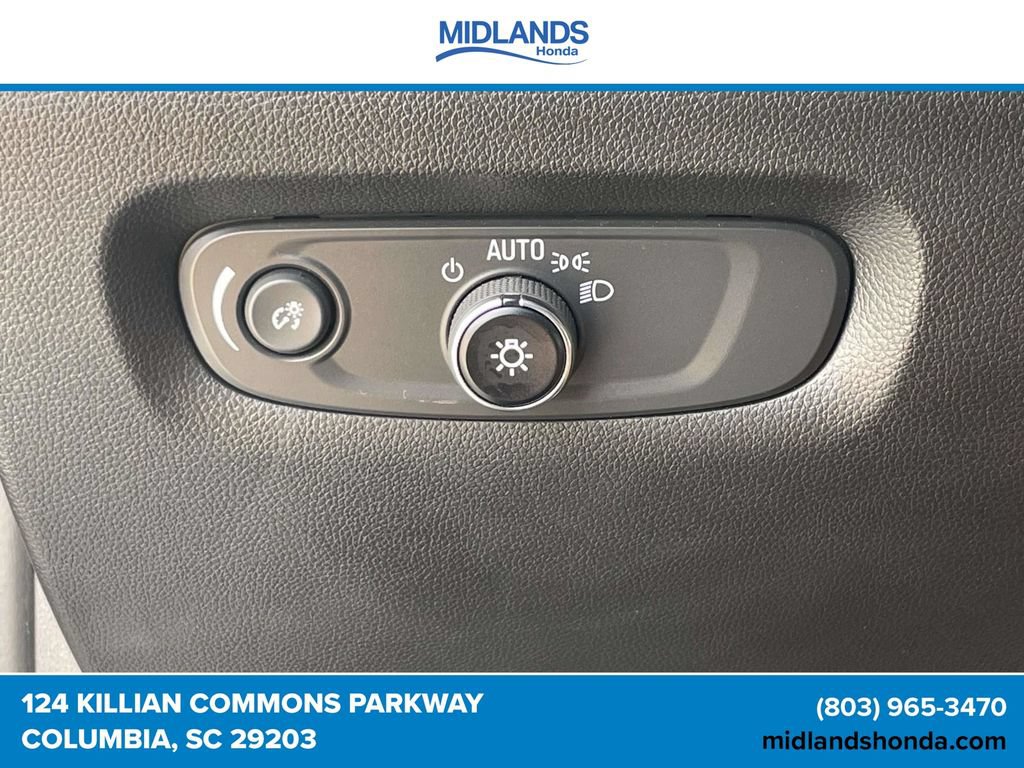 Used 2023 Chevrolet Traverse LS w/ Safety Package FWD image 18