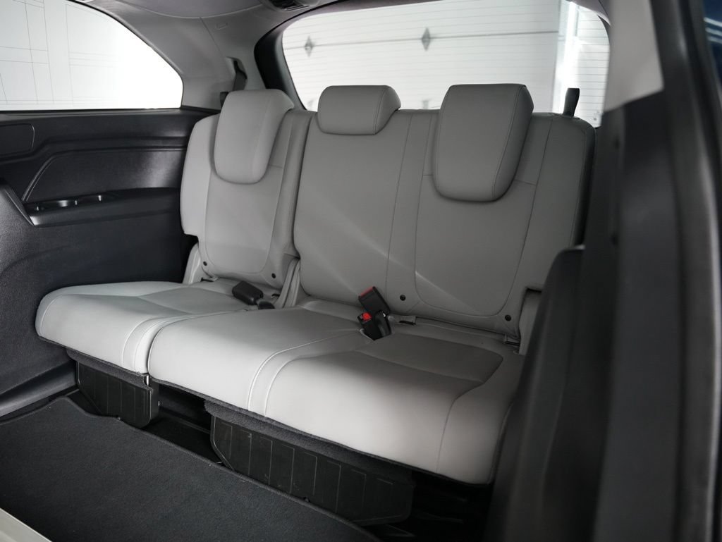 Used 2018 Honda Odyssey EX-L image 32