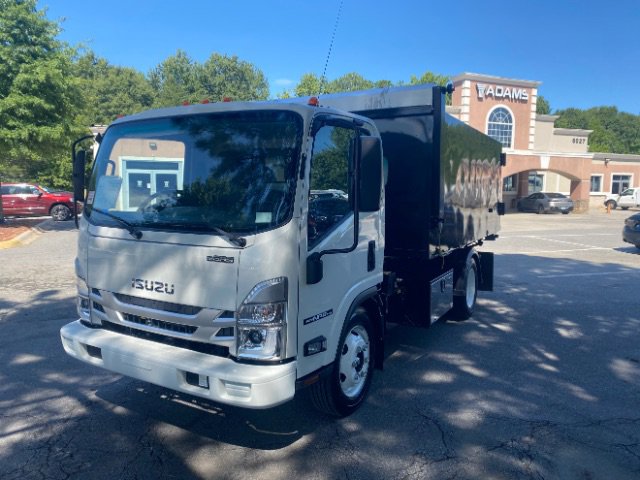 Used 2024 Isuzu NPR image 1