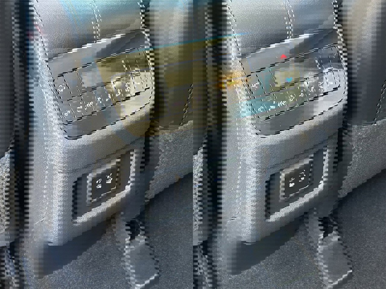 New 2026 INFINITI QX60 Luxe image 16
