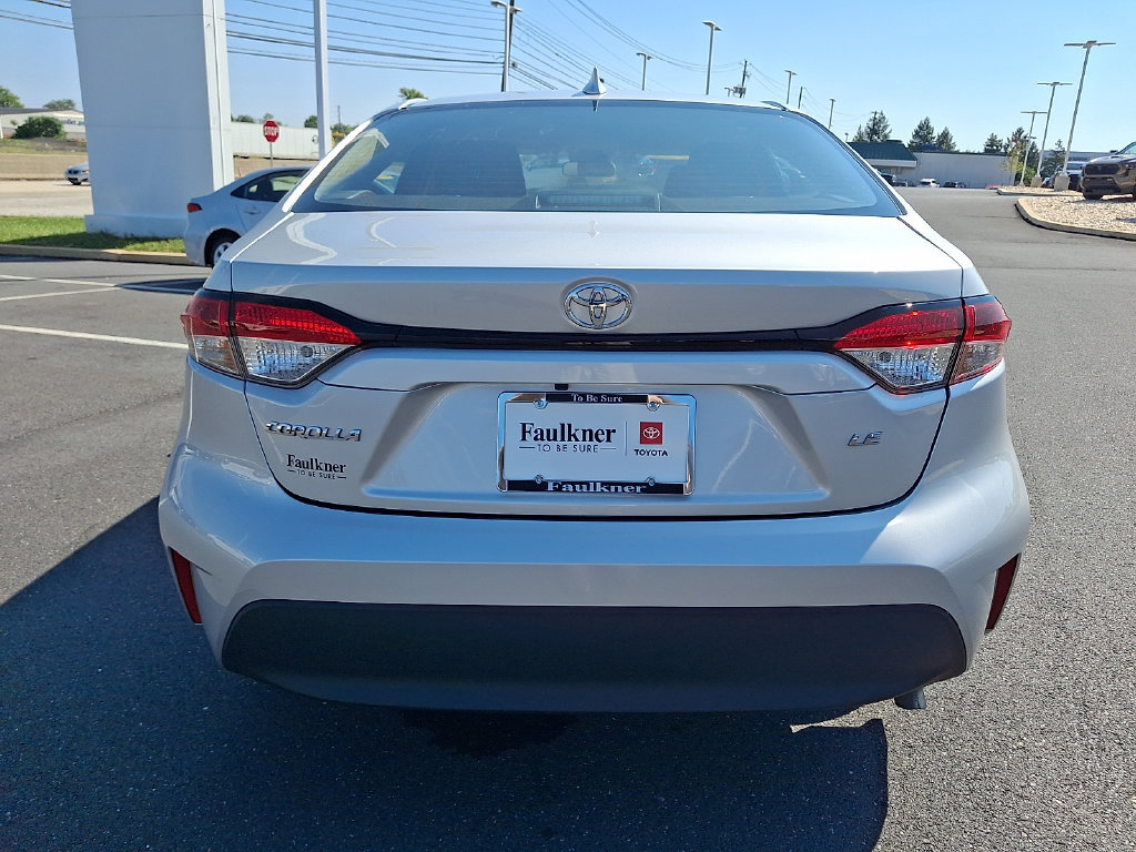 Certified 2025 Toyota Corolla LE FWD image 6