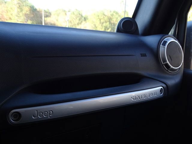 Used 2014 Jeep Wrangler Rubicon image 30