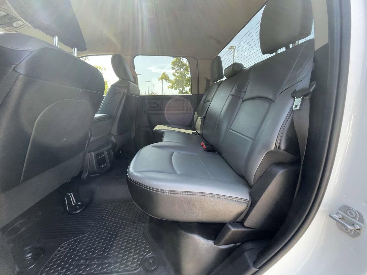 Used 2020 RAM 3500 Tradesman w/ Chrome Appearance Group image 14