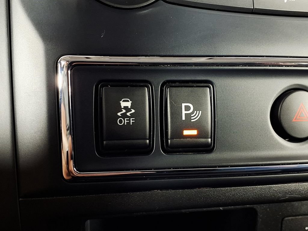 Used 2023 Nissan Titan SV RWD image 21