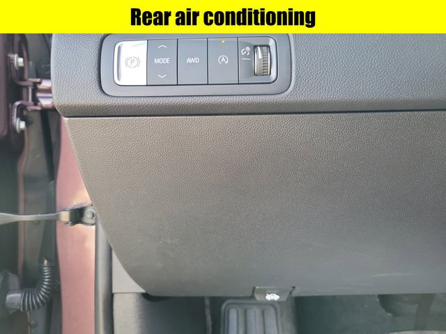 Used 2024 Chevrolet Traverse RS AWD/4WD image 19