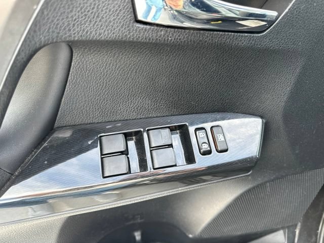 Used 2016 Toyota RAV4 SE FWD image 5