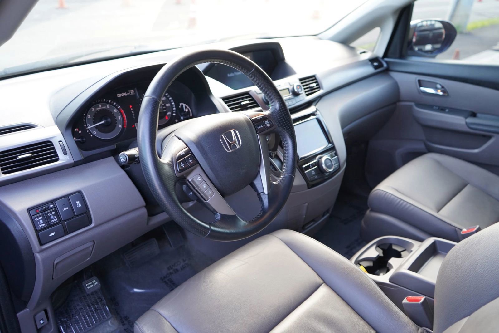 Used 2017 Honda Odyssey EX-L image 8