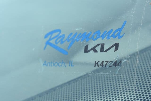 New 2025 Kia Sorento LX FWD image 32