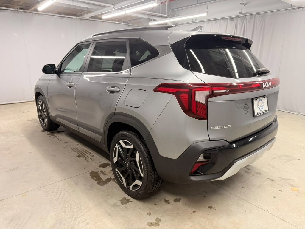 Used 2024 Kia Seltos SX AWD/4WD image 7