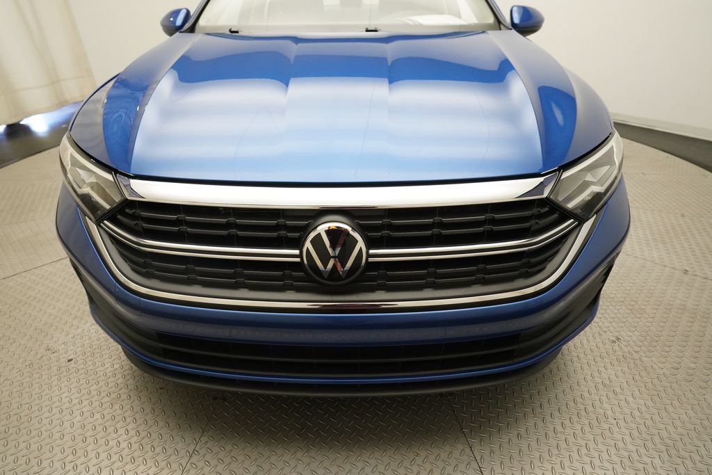 Used 2023 Volkswagen Jetta SE FWD image 21