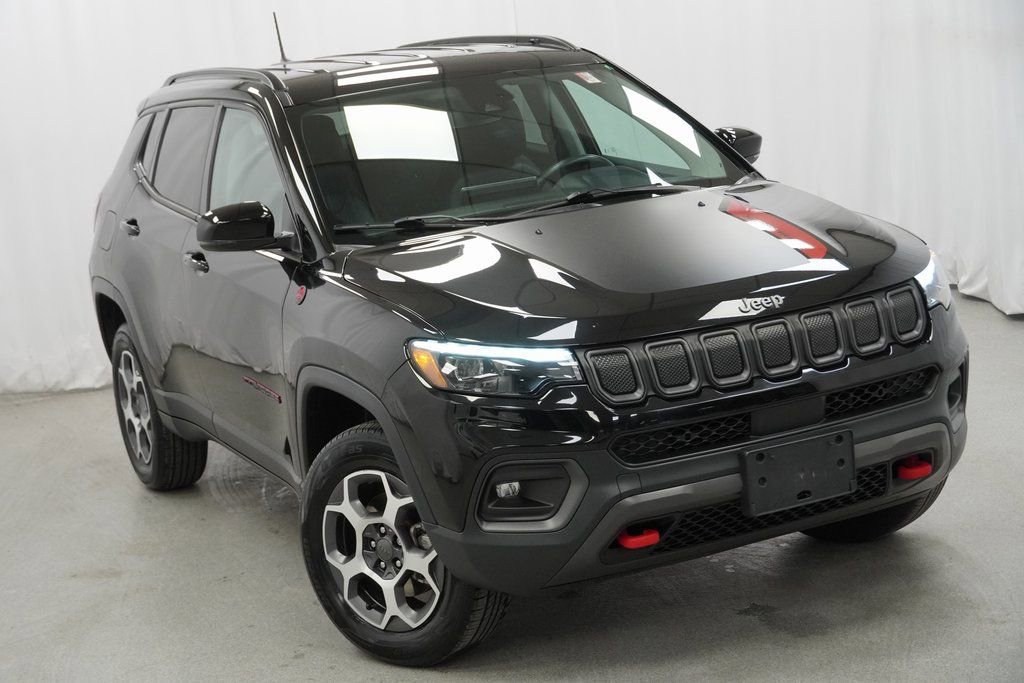 Certified 2022 Jeep Compass Trailhawk w/ Trailhawk Elite Group image 10