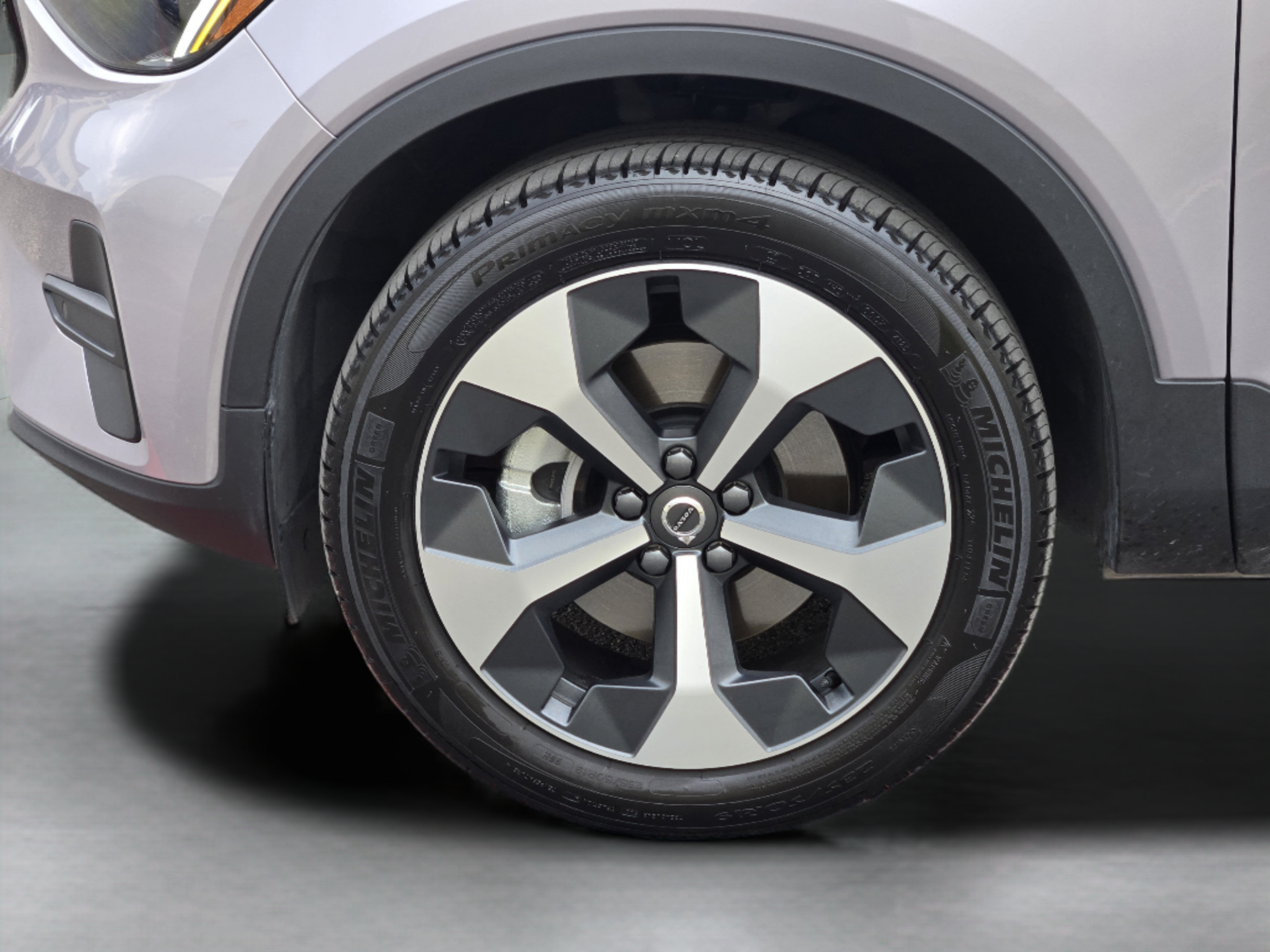 Certified 2026 Volvo XC40 B4 Core w/ Climate Package FWD image 38