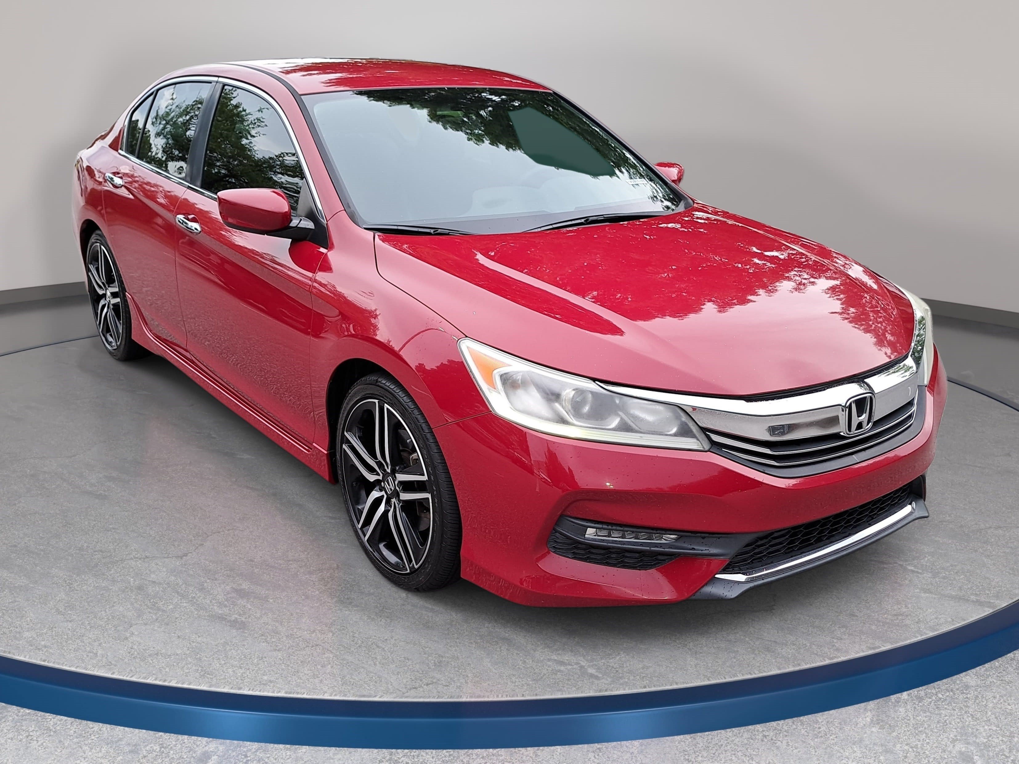 Used 2017 Honda Accord Sport image 3