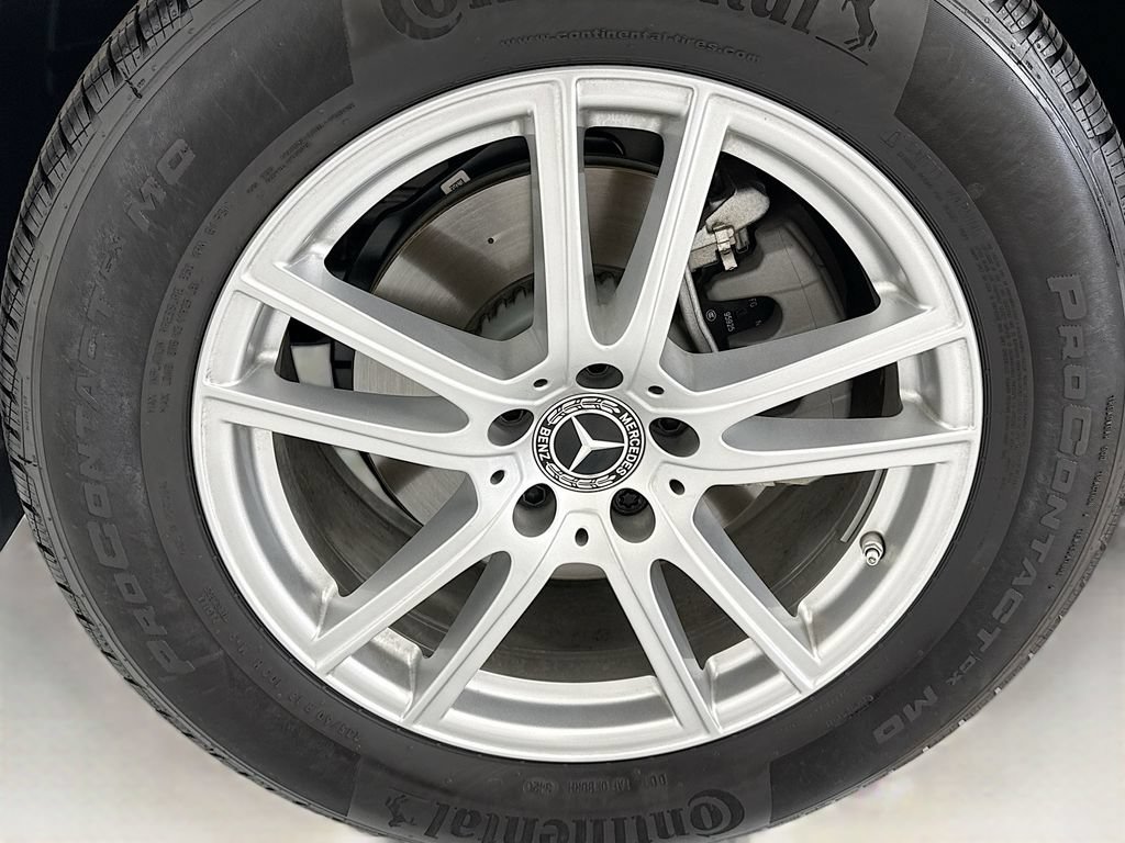 Certified 2026 Mercedes-Benz GLC 300 image 28