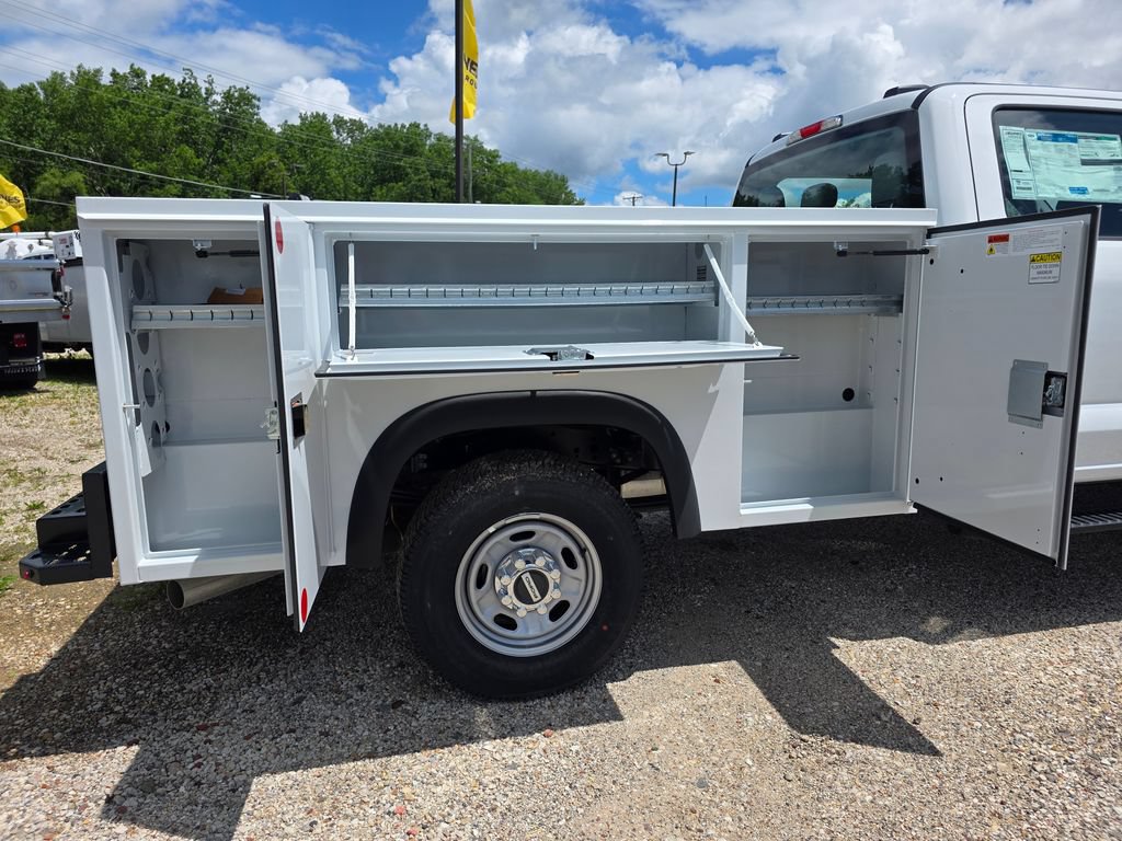 New 2026 Ford F350 XL w/ XL Chrome Package AWD/4WD image 12