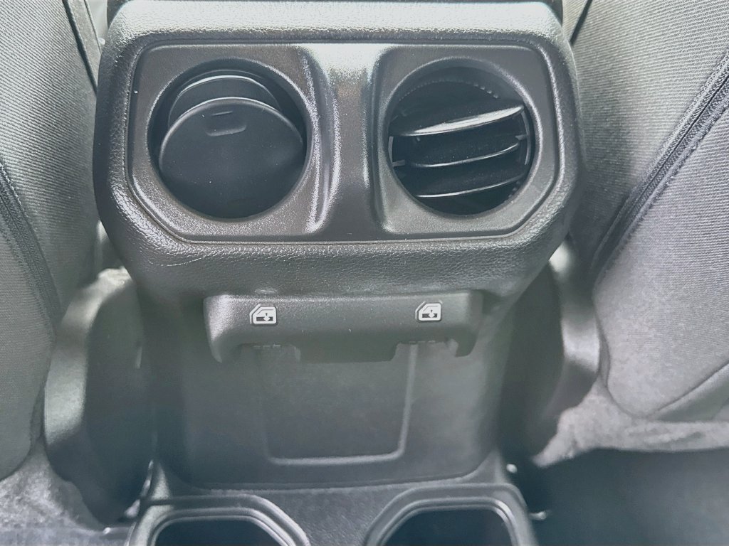 Certified 2022 Jeep Wrangler Unlimited Sport AWD/4WD image 28