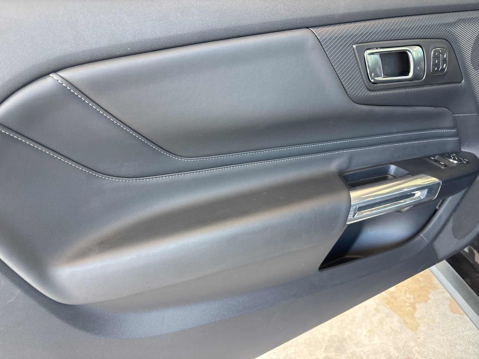 Used 2024 Ford Mustang GT Premium image 10