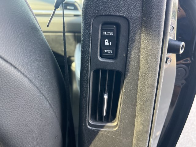 Used 2025 Honda Odyssey Touring image 7