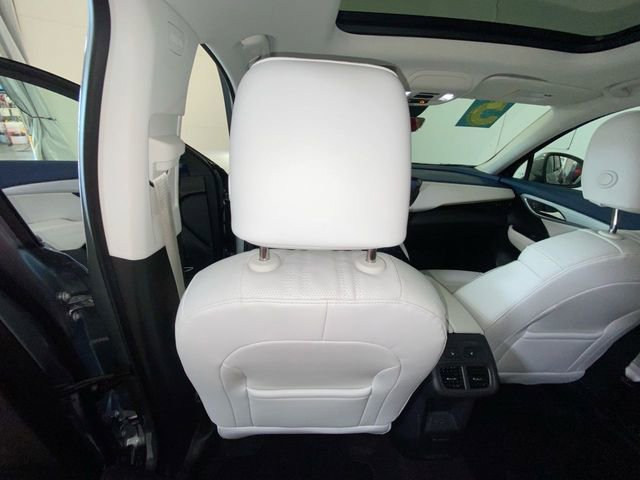 Used 2025 Buick Envision Avenir AWD/4WD image 35