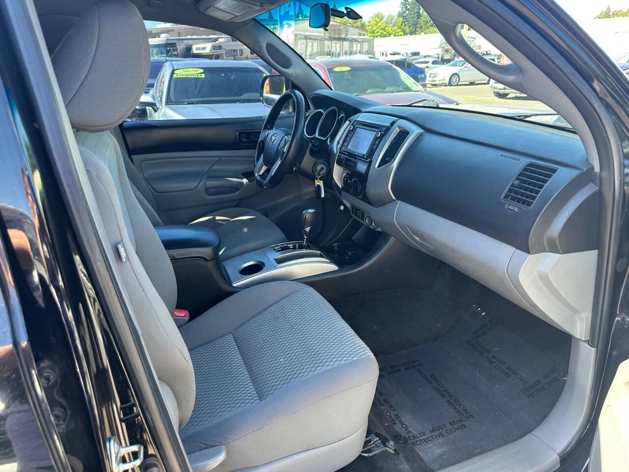 Used 2015 Toyota Tacoma PreRunner w/ SR5 Package RWD image 15