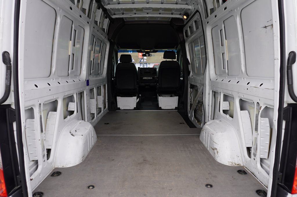 Used 2020 Mercedes-Benz Sprinter 1500 image 8