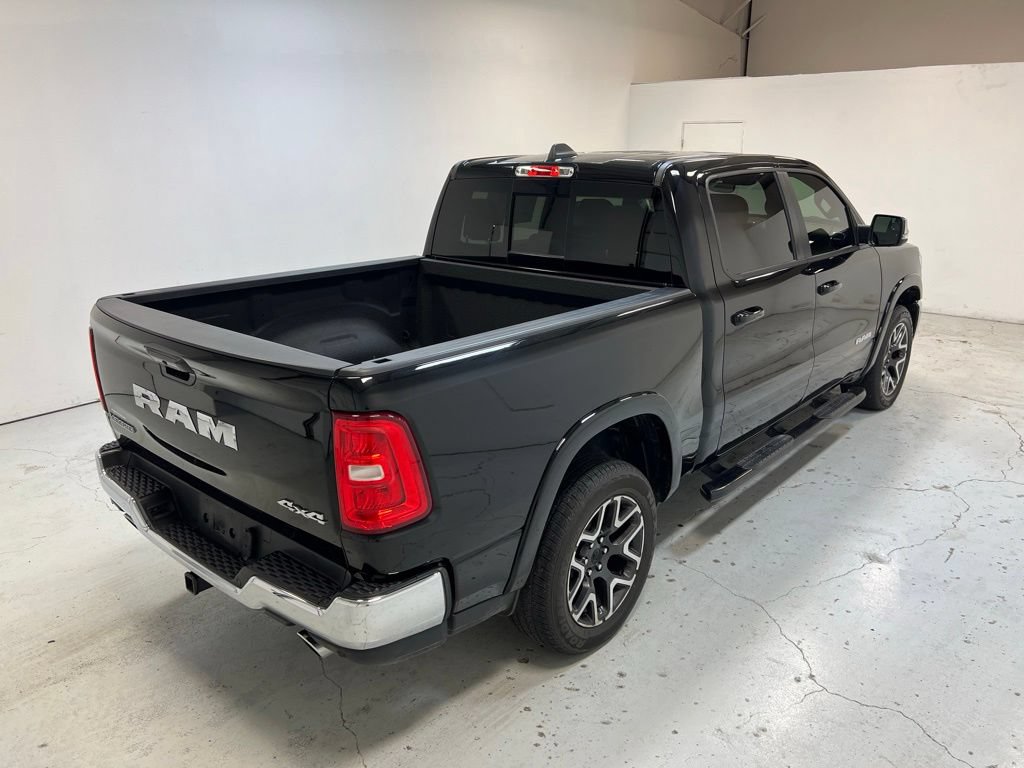 Used 2025 RAM 1500 Laramie AWD/4WD image 3
