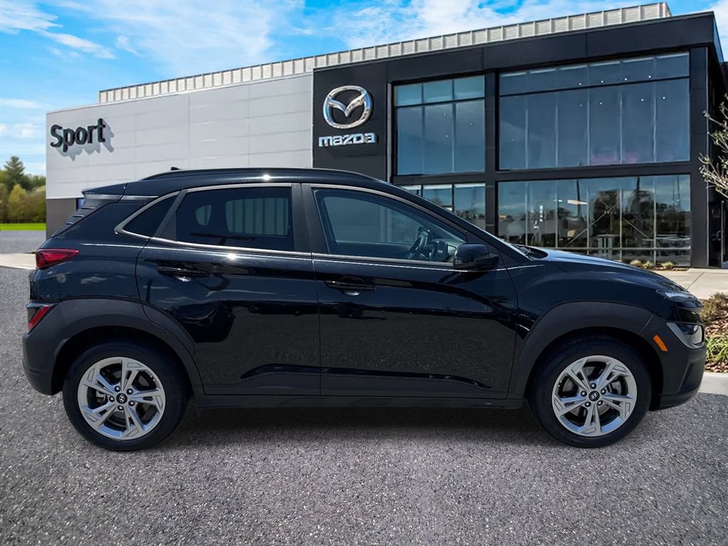 Used 2023 Hyundai Kona SEL w/ Cargo Package AWD/4WD image 2