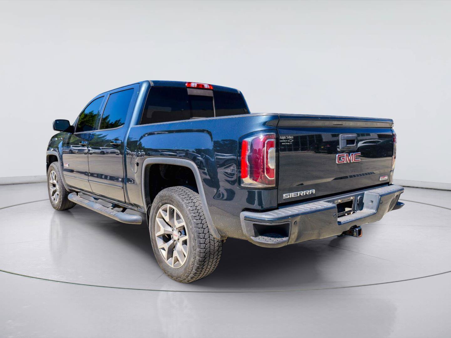 Used 2018 GMC Sierra 1500 SLT AWD/4WD image 8