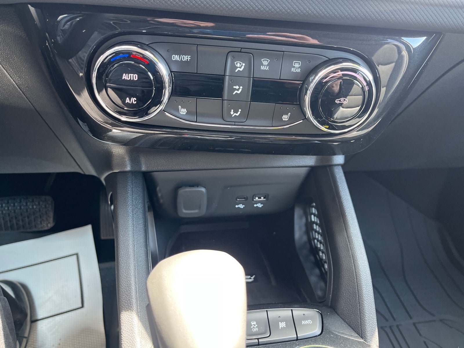 New 2026 Chevrolet TrailBlazer LT w/ Convenience Package AWD/4WD image 26