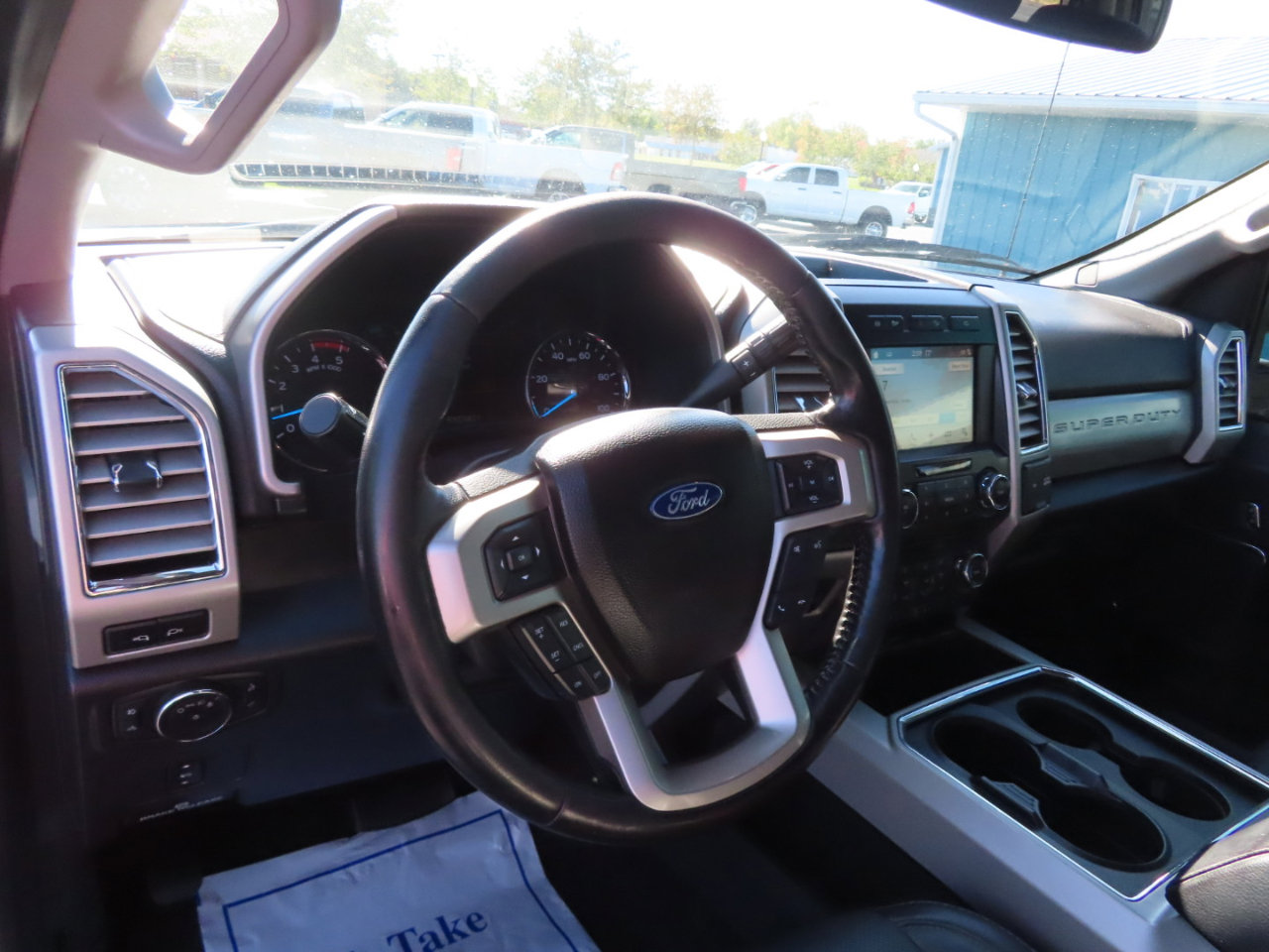 Used 2017 Ford F250 Lariat w/ Lariat Value Package image 27