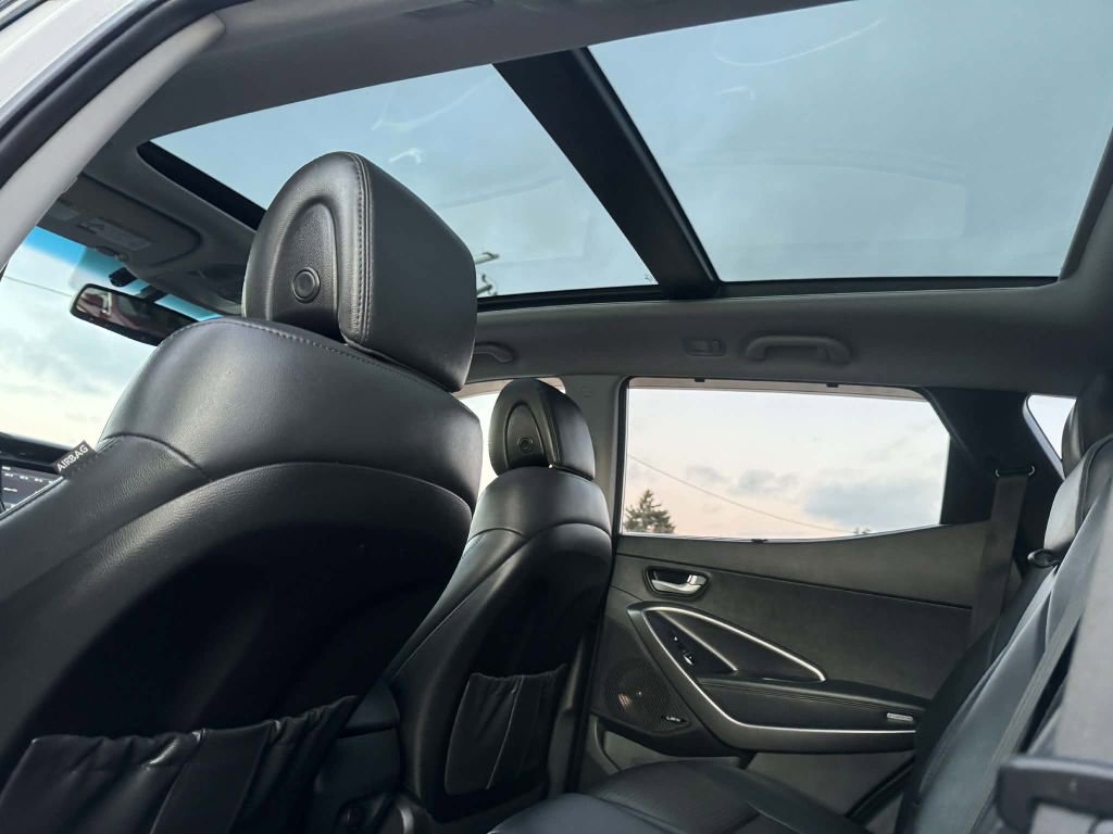 Used 2015 Hyundai Santa Fe Sport 2.0T w/ Option Group 05 image 22