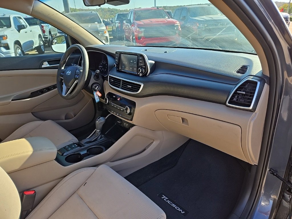 Used 2020 Hyundai Tucson SE image 17