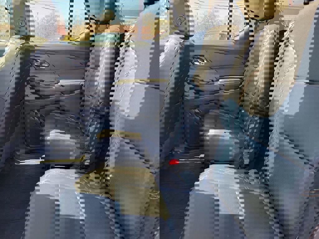 Used 2020 Chevrolet Traverse Premier w/ Redline Edition FWD image 10