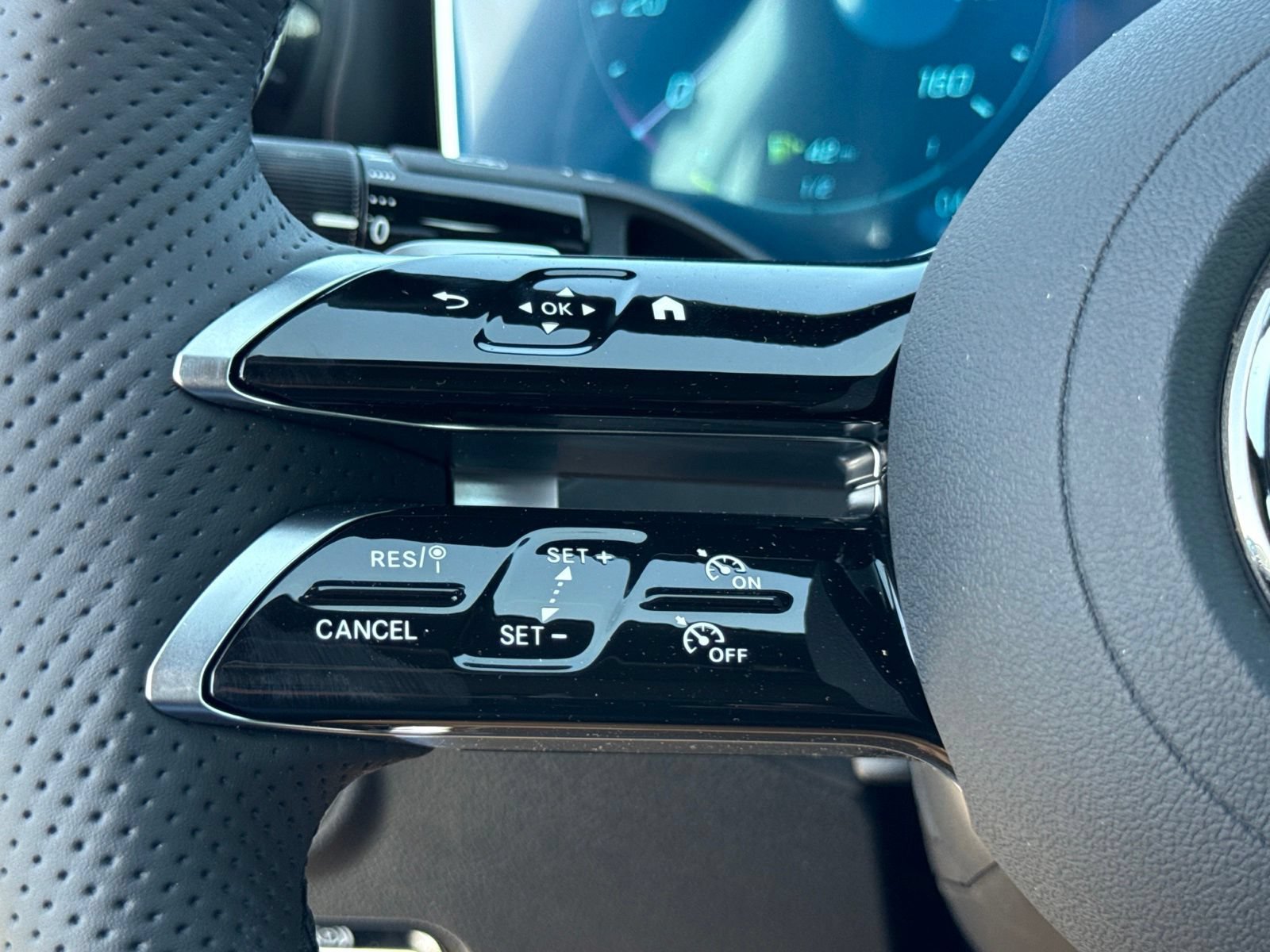 New 2026 Mercedes-Benz C 300 Sedan image 23