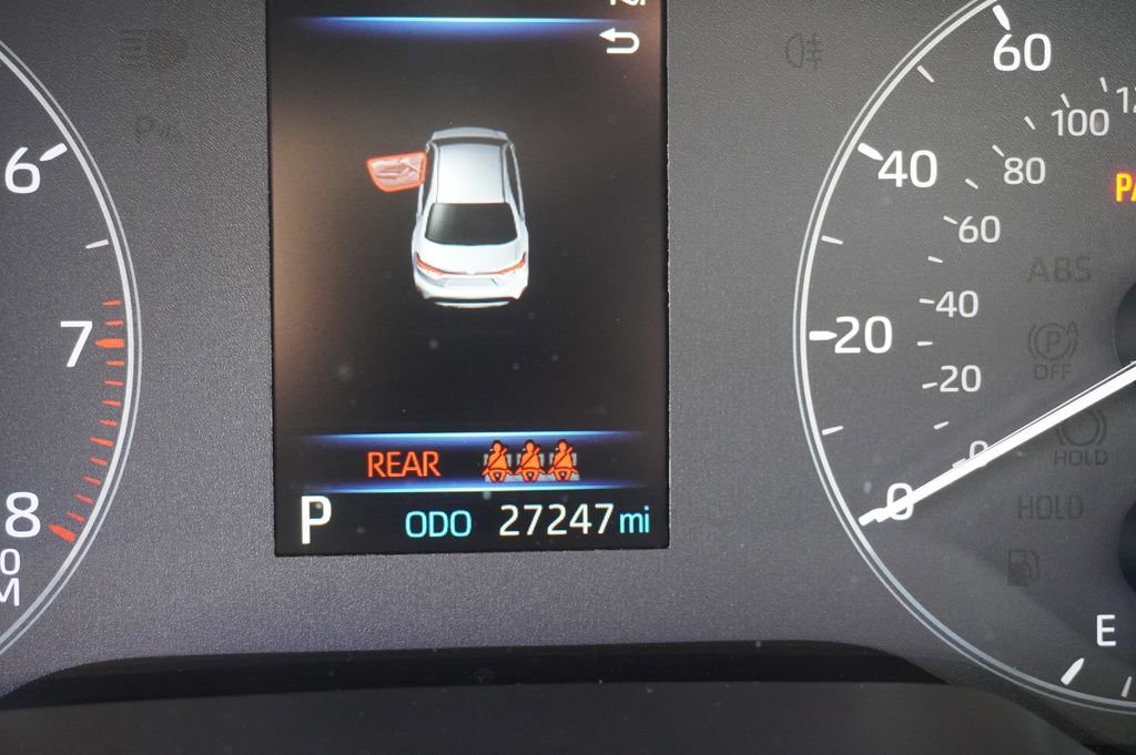 Certified 2025 Toyota Corolla LE image 12