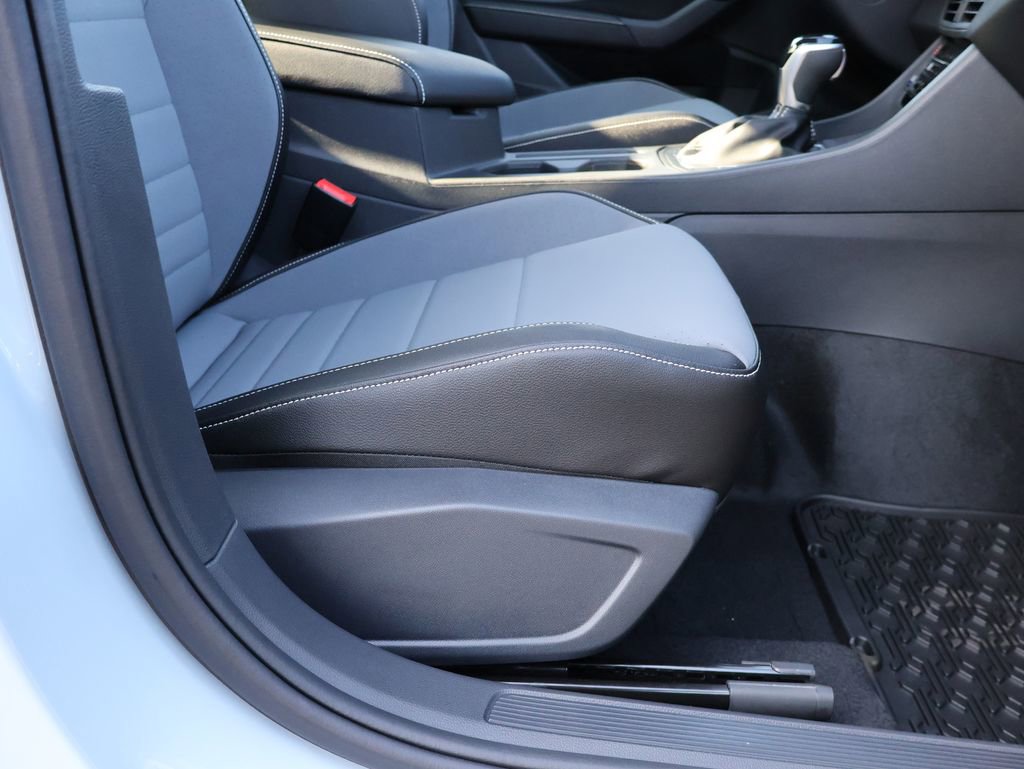 New 2026 Volkswagen Jetta SE image 13