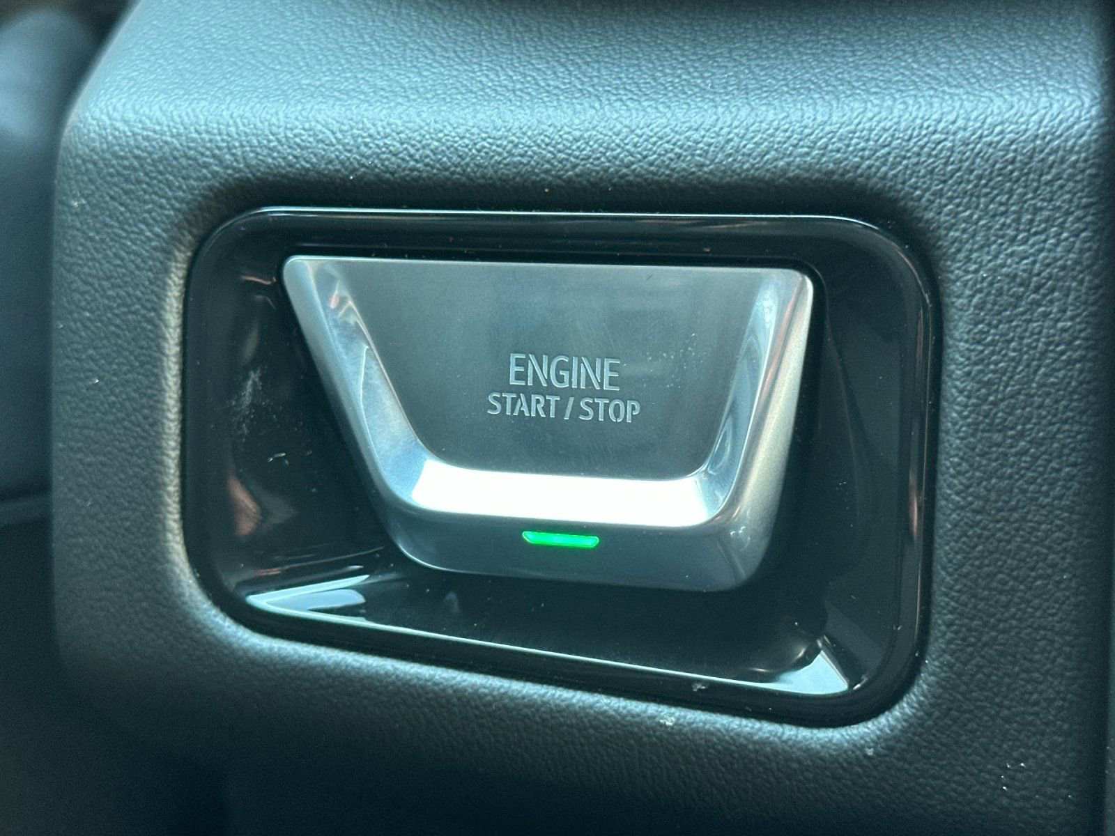 New 2026 GMC Yukon XL Elevation w/ Elevation Premium Package AWD/4WD image 24