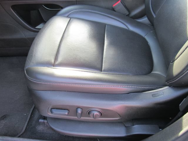 Used 2023 GMC Acadia SLT FWD image 25