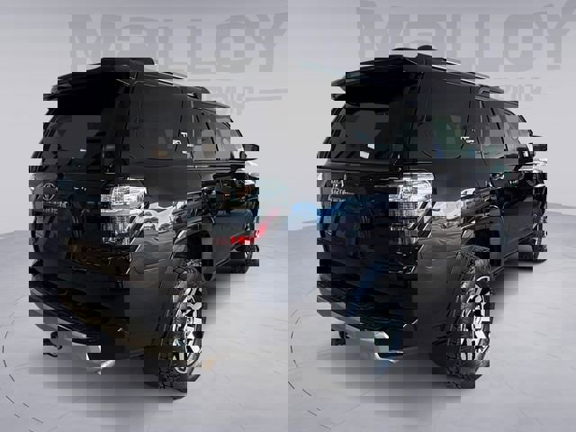 Used 2018 Toyota 4Runner TRD Off-Road Premium AWD/4WD image 5