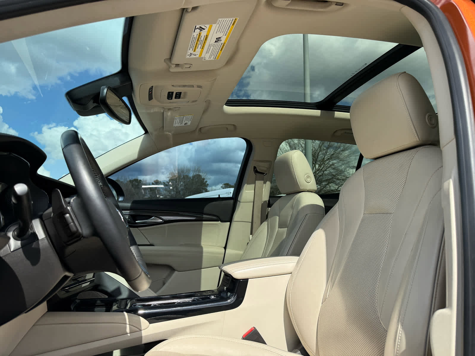 Used 2021 Buick Envision Essence image 23