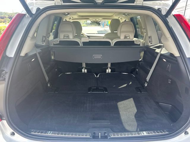 Certified 2023 Volvo XC90 B6 Plus w/ Protection Package Premier AWD/4WD image 11