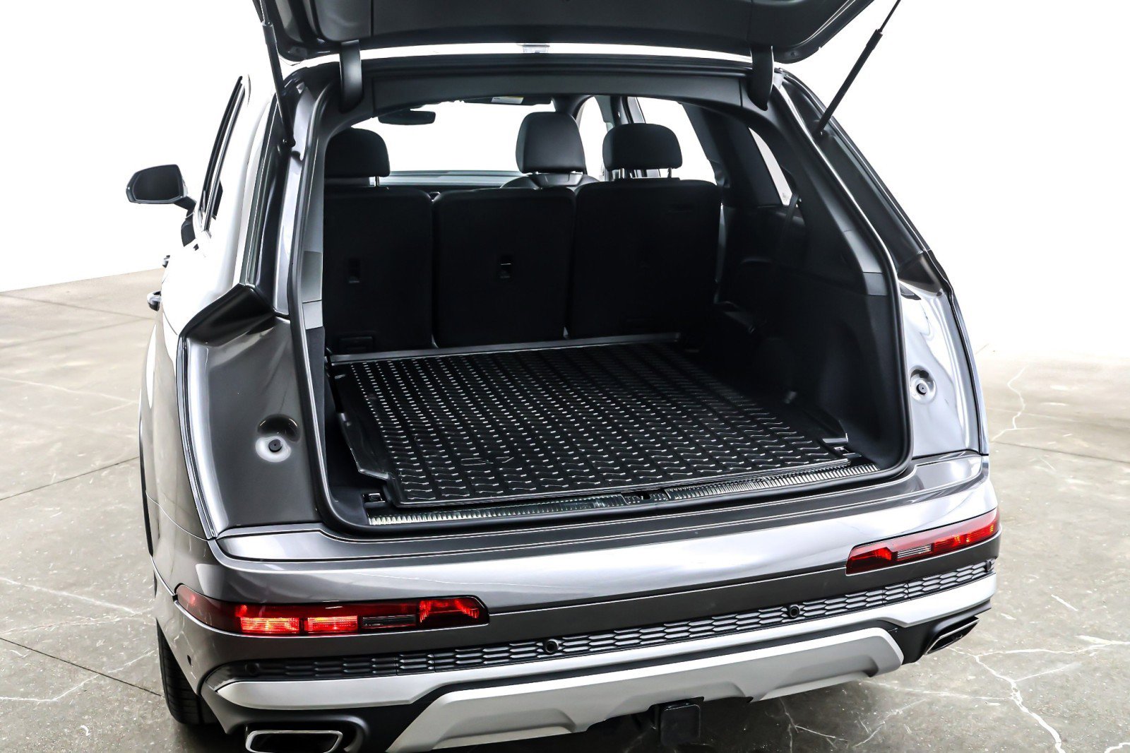 Used 2025 Audi Q7 3.0T Premium Plus w/ Premium Plus Package image 24