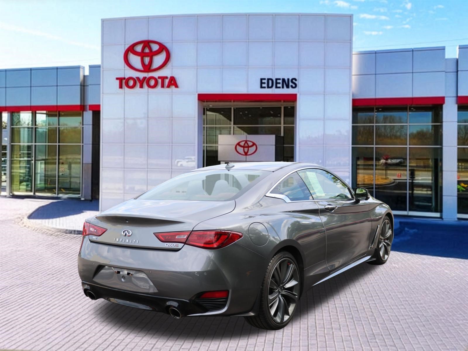 Used 2019 INFINITI Q60 Red Sport 400 w/ Proactive Package AWD/4WD image 3