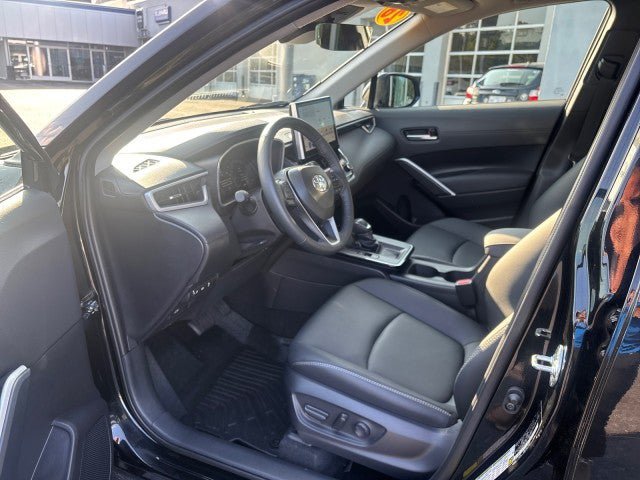 Used 2026 Toyota Corolla Cross XLE w/ Convenience Package AWD/4WD image 15