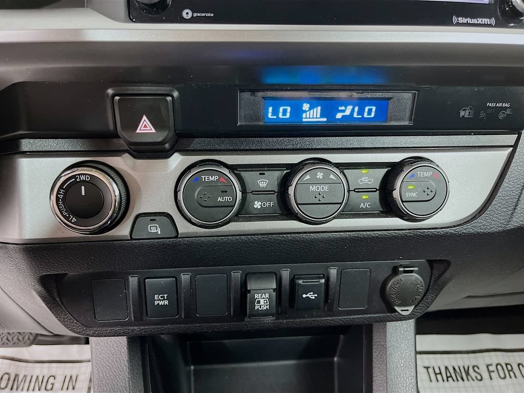 Used 2022 Toyota Tacoma SR5 AWD/4WD image 22