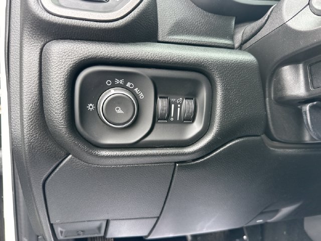 Used 2020 RAM 3500 Tradesman AWD/4WD image 17