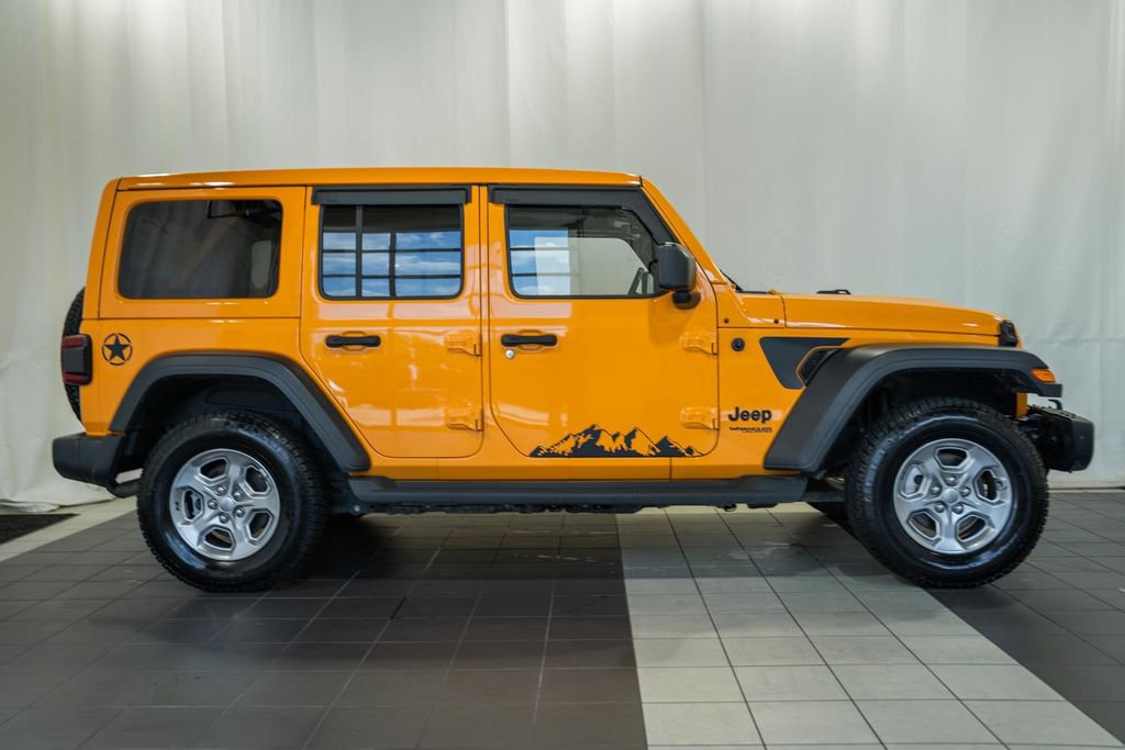 Used 2021 Jeep Wrangler Unlimited Sport AWD/4WD image 3