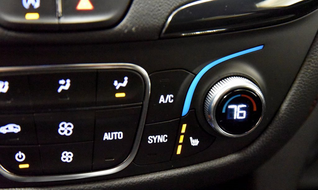 Used 2023 Chevrolet Equinox RS image 22