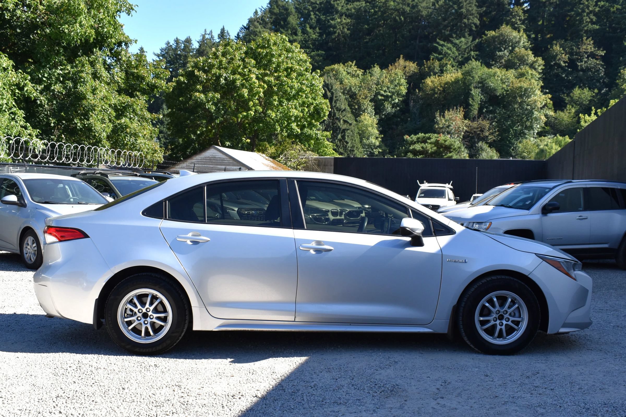 Used 2021 Toyota Corolla LE FWD image 6